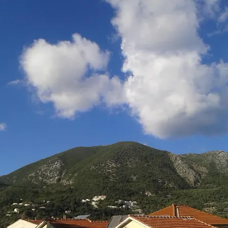 فندق Hotel Nydri Beach 2*