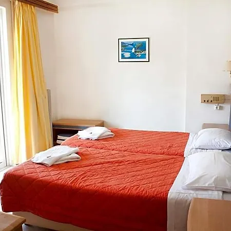 Hotel Nydri Beach فندق