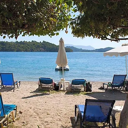 فندق Hotel Nydri Beach 2*