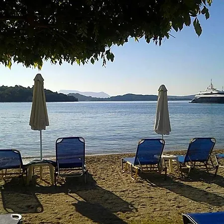 Hotel Nydri Beach نيدري