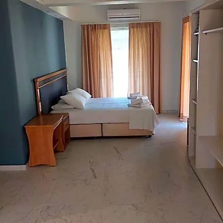 Hotel Nydri Beach 2*